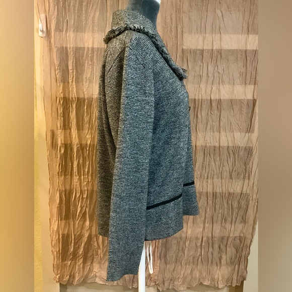 Karen Lessly Vintage Women’s Petite Sweater. Size Large Petite - Picture 3 of 5